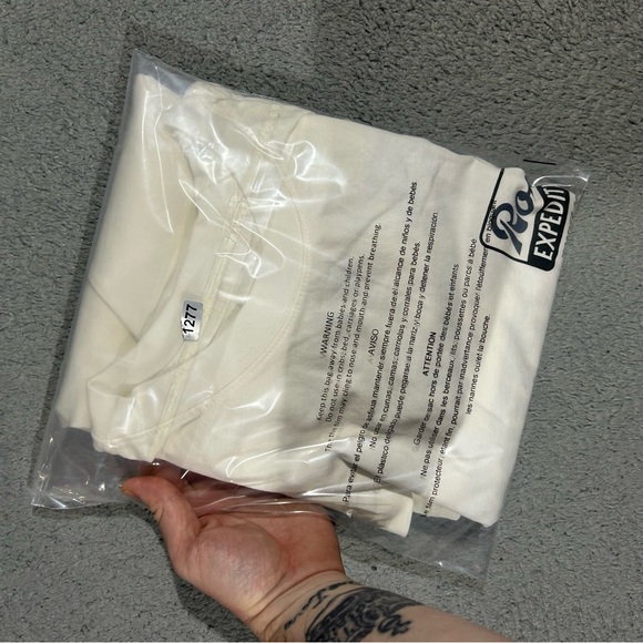 White Roark Expeditions Forever Roaming T Shirt Mens XL Short Sleeve #1277 - Picture 8 of 8